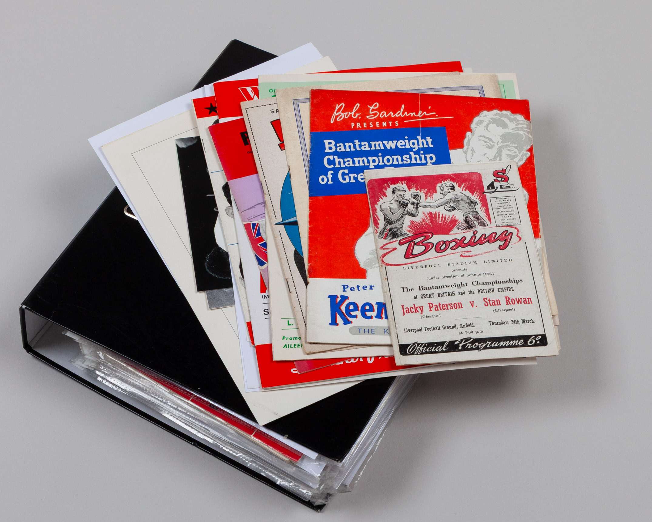 A good collection of Boxing programmes and autographs - Image 6 of 6