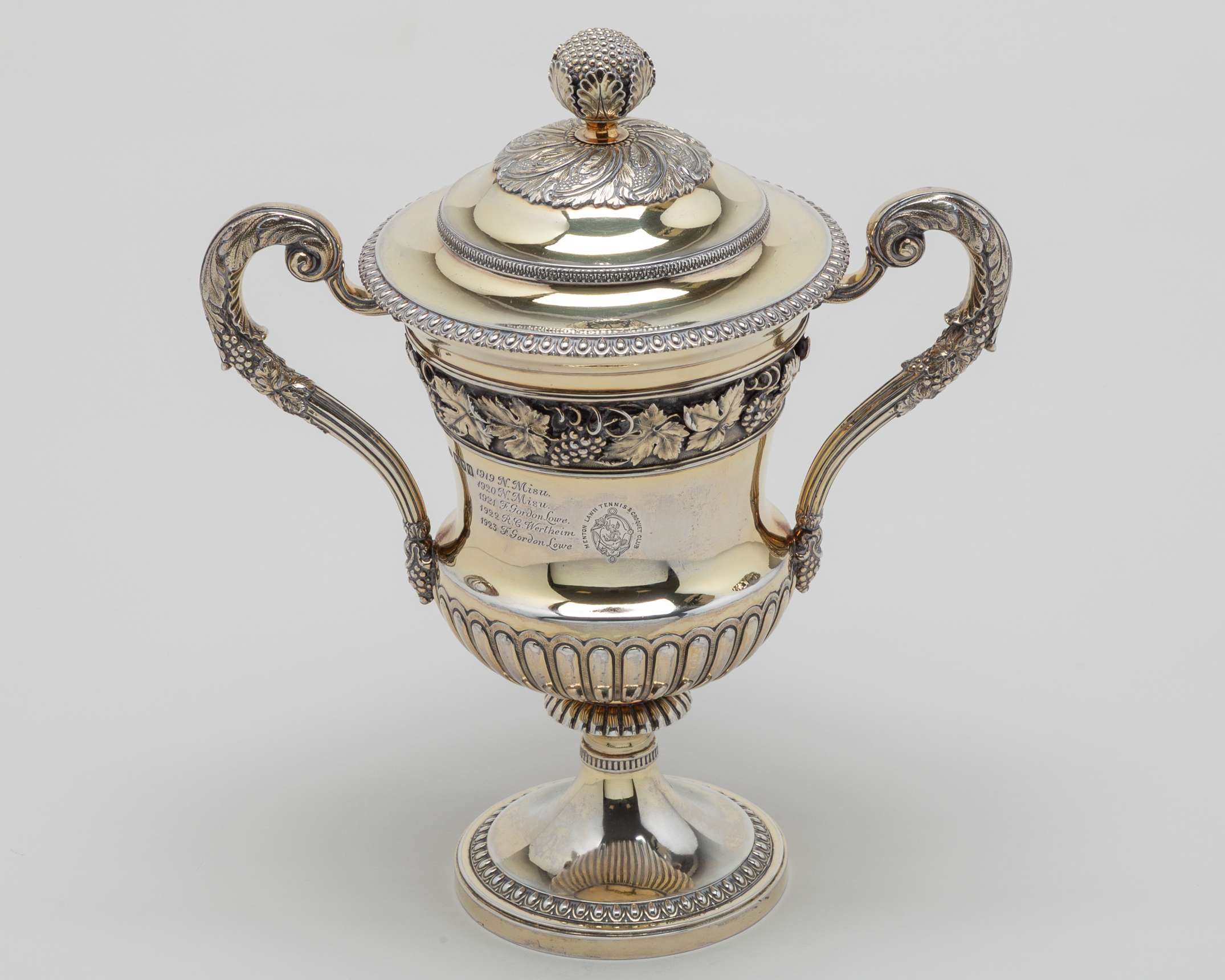 Silver-gilt Menton Lawn Tennis Club Riviera two-handled trophy - Image 3 of 10