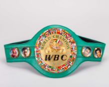 A replica WBC belt autographed by Roberto Durante&nbsp;