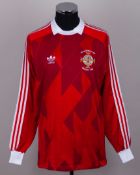 Pat Jennings red and white No.1 Northern Ireland World Cup goalkeepers shirt, 1986