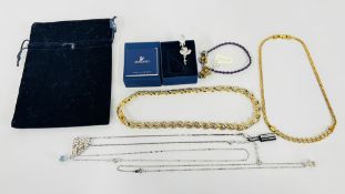 A GROUP OF SWAROVSKI JEWELLERY TO INCLUDE NECKLACES AND BROOCHES ETC.