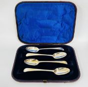 FOUR MID C18TH OLD ENGLISH PATTERN DESSERT SPOONS L 16.8CM IN A ST.