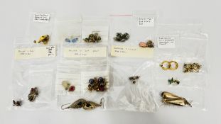 20 X PAIRS OF ASSORTED SILVER AND WHITE METAL EARRINGS TO INCLUDE STONE SET EXAMPLES.