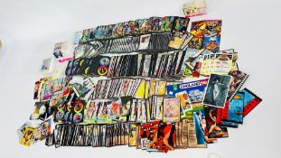 A BOX OF ASSORTED COLLECTORS CARDS TO INCLUDE BATTLE CARDS, TOPPS & WILDSTORM EXAMPLES.
