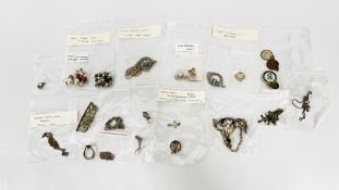 A GROUP OF ASSORTED SILVER AND WHITE METAL JEWELLERY TO INCLUDE CROSS PENDANTS,