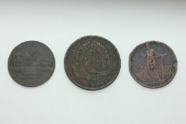 A GROUP OF 3 VINTAGE TOKENS TO INCLUDE LINCOLNSHIRE 1793,