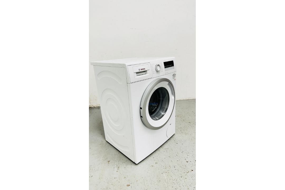 BOSCH VARIO PERFECT ECO SILENCE DRIVE SERIE 4 WASHING MACHINE - SOLD AS SEEN. - Image 5 of 9
