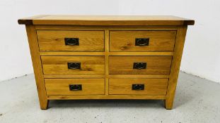 A MODERN SOLID LIGHT OAK SIX DRAWER CHEST, W 120CM X D 40CM X H 77CM.