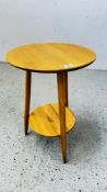 AN ERCOL TWO TIER OCCASIONAL TRIPOD TABLE, TOP DIAMETER 42CM.
