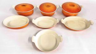 A GROUP OF 3 COLISANCES ENAMELLED CAST IRON 2 HANDLED CASSEROLE DISHES WITH COVERS TO INCLUDE NO.