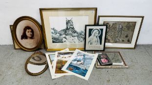A GROUP OF FRAMED PICTURES AND PRINTS TO INCLUDE VARIOUS MIRROR, RELIGIOUS INTEREST PRINT,