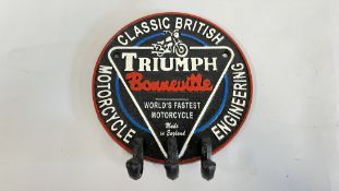 (R) TRIUMPH KEY RACK 3 HOOKS.