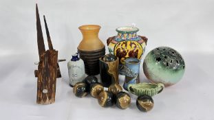 A GROUP OF VINTAGE STUDIO ART ITEMS TO INCLUDE A MAJOLICA VASE DECORATED WITH PHOENIX'S,