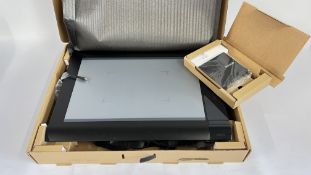 INTUOS 4 PROFESSIONAL CREATIVE PEN AND TOUCH TABLET - SOLD AS SEEN.