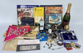 A BOX OF ASSORTED COLLECTIBLES TO INCLUDE A TAROT FORTUNE TELLING GAME,