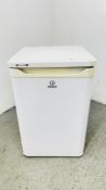 AN INDESIT UNDER COUNTER A+ CLASS FRIDGE - SOLD AS SEEN.