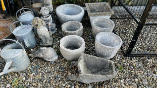 A GROUP OF GARDEN STONEWORK TO INCLUDE PLANTERS, DOG, CAT, GNOMES ETC.