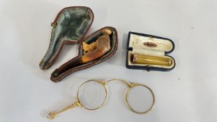 A VINTAGE CARVED MEERSCHAUM PIPE, CASED, GILT METAL LORGRETTE,