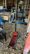 3.0 TONNE HYDRAULIC TROLLEY JACK.