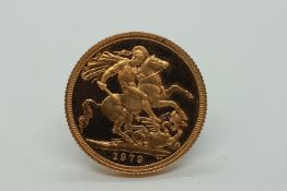 1979 FULL SOVEREIGN GOLD COIN.