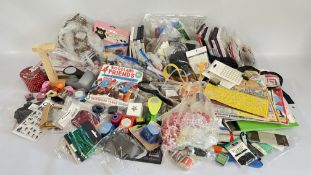 2 X BOXES CONTAINING AN EXTENSIVE GROUP OF CRAFTING MATERIALS, STAMPS AND ACCESSORIES ETC.