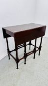 A GEORGIAN MAHOGANY SPIDER TABLE W 74CM D 39CM (EXTENDED 78CM) H 72CM.