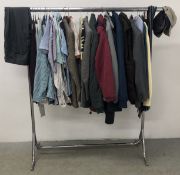 A QUANTITY OF GENTS CLOTHING TO INCLUDE DESIGNER BRANDED EXAMPLES MARKED BLUE HARBOUR, PRINGLE, ETC.