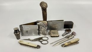 A TUB OF COLLECTIBLES TO INCLUDE SILVER AND MOTHER OF PEARL FRUIT KNIVES, SNUFF BOX,