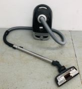 MIELE S5210 2200 WATT VACUUM CLEANER - SOLD AS SEEN.