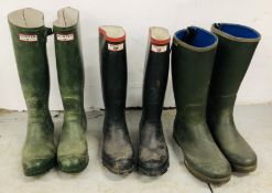 A PAIR OF HUNTER SIZE 8 WELLINGTON BOOTS,