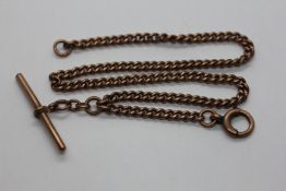 A VINTAGE YELLOW METAL ALBERT WATCH CHAIN, L 30CM.