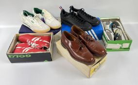 A PAIR OF GENTS AIRWAIR SHOES SIZE 9 IN ORIGINAL BOX AS NEW + 4 X PAIRS OF MENS TRAINERS TO INCLUDE