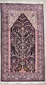 A BLUE PATTERNED EASTERN CARPET, L 200, W 127CM.