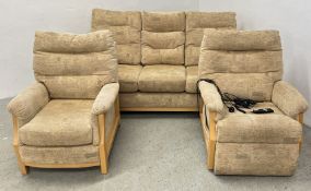A YEOMAN GOOD QUALITY THREE PIECE LOUNGE SUITE COMPRISING 3 SEATER,