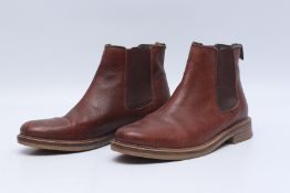 A PAIR OF BARBOUR LEATHER BOOTS - SIZE 7