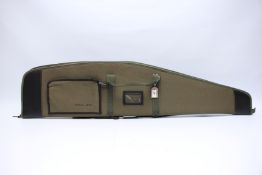A GOOD QUALITY BSA GUNS GREEN CANVAS GUN CASE