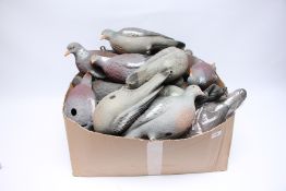 BOX OF APPROX 32 DECOY PIGEONS