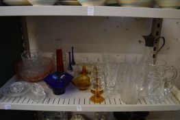 A quantity of glassware.
