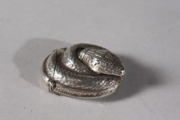 A SILVER NOVELTY CURLED SNAKE VESTA.