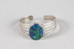 A SILVER AND MALACHITE BANGLE.