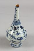 A CHINESE BLUE AND WHITE PORCELAIN ROSEWATER SPRINKLER, 17cm high.