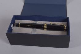AN UNUSUAL NEW PILOT FOUNTAIN PEN with 18ct/750 gold nib. 'CUSTOM URUSHI'. Boxed