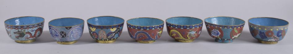 A COLLECTION OF SEVEN EARLY 2OTH CENTURY CLOISONNE BOWLS, (7).