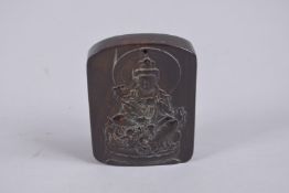 A CHINESE CARVED WOOD GUANYIN PENDANT,