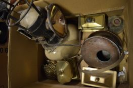 Miscellaneous collectables.