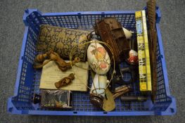 Miscellaneous collectables.