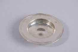 A MINIATURE SILVER MAPPIN & WEBB ARMORIAL DISH, boxed.