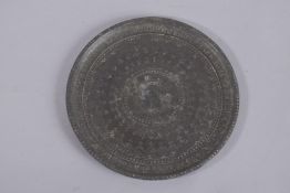 A 18TH CENTURY INDIAN BIDRI SILVER INLAID DISH, 18.5cm diameter.