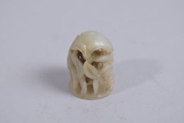 A FINE 19TH CENTURY CHINESE JADE CARVING, depicting cranes and openwork foliage, 3cm high.