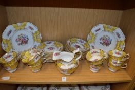 Floral decorated tea service.